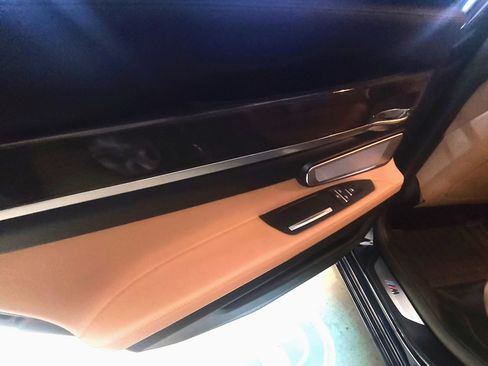 Used 2013 BMW ALPINA B7 Alpina B7 Sedan 4D image 8