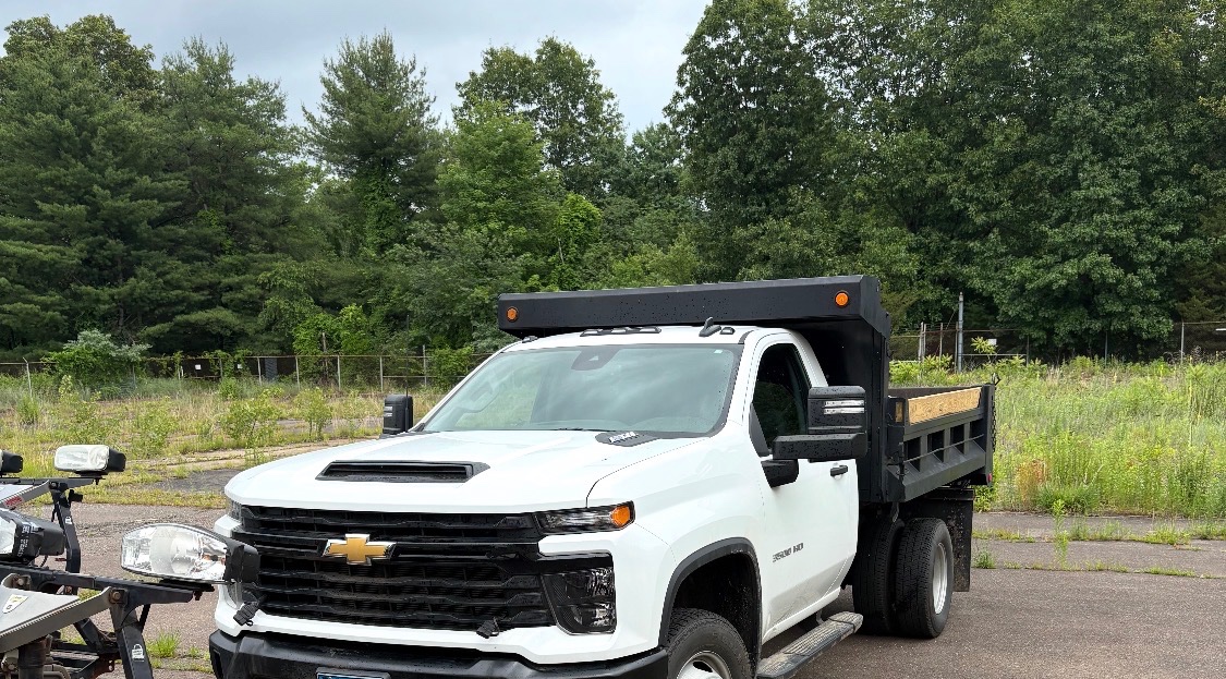 Used 2024 Chevrolet Silverado 3500 W/T w/ WT Convenience Package AWD/4WD image 1