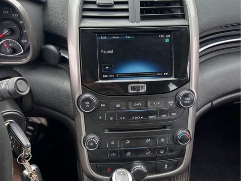 Used 2015 Chevrolet Malibu LT w/ Power Convenience Package FWD image 14