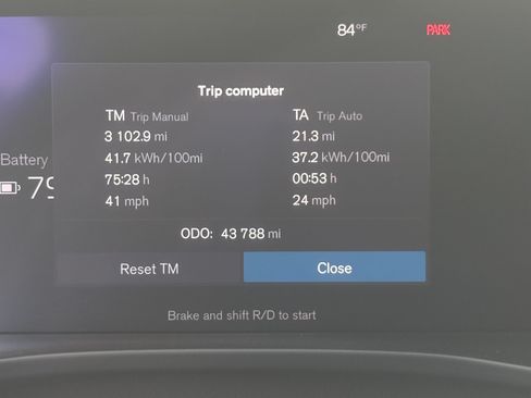 Used 2023 Volvo XC40 Recharge Ultimate w/ Protection Package Premier AWD/4WD image 9
