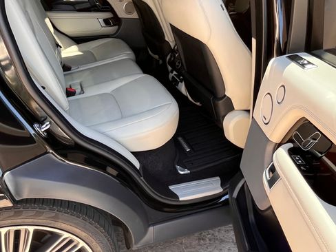 Used 2021 Land Rover Range Rover Westminster Edition image 14