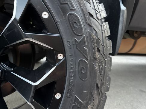 Used 2015 GMC Sierra 2500 SLE w/ SLE Preferred Package image 12