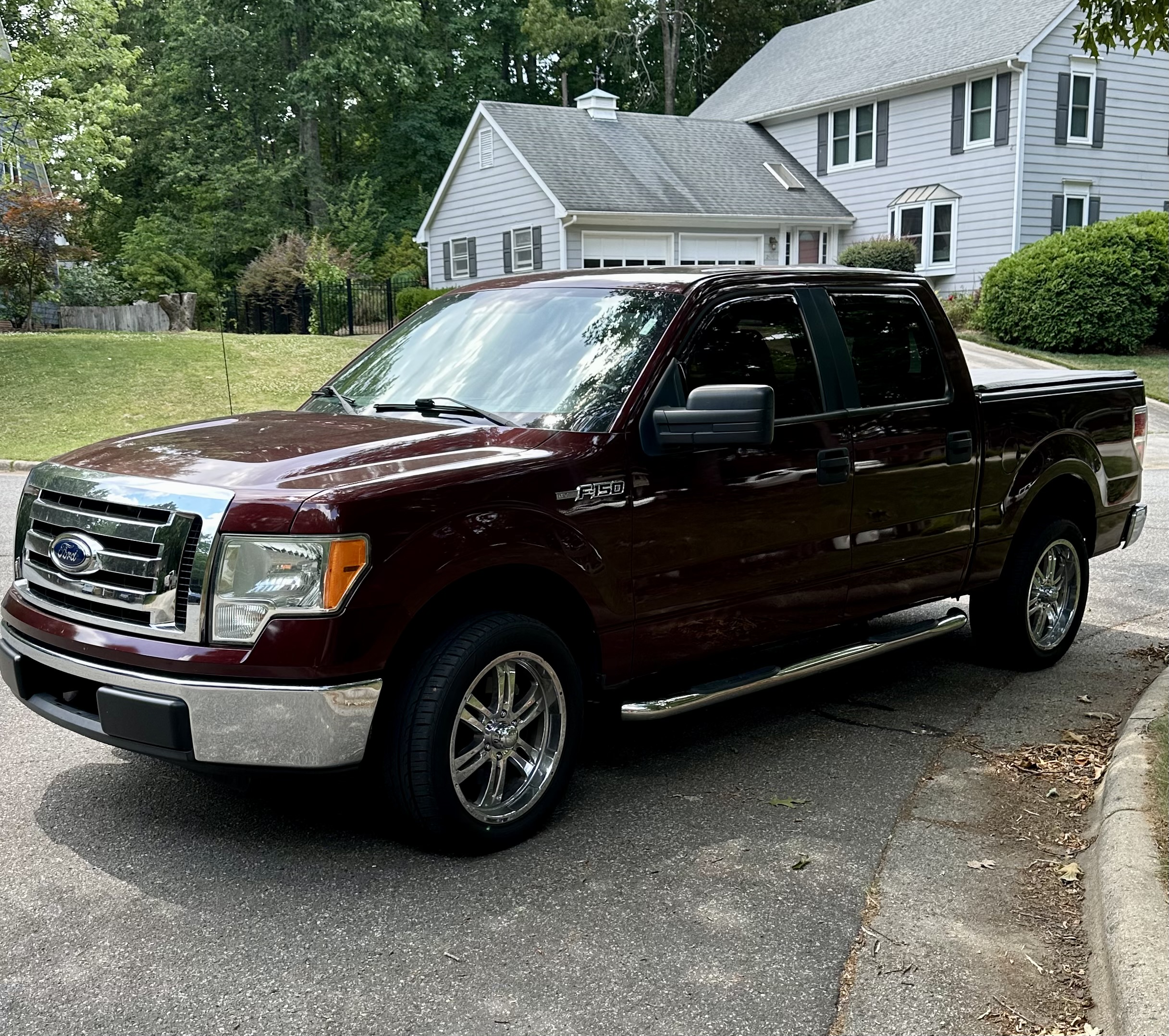 Used 2010 Ford F150 XLT RWD image 2