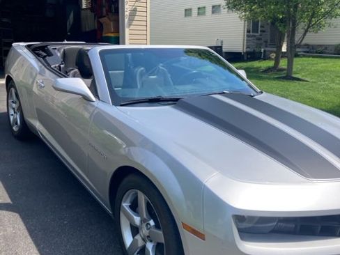 Used 2012 Chevrolet Camaro LT RWD image 1