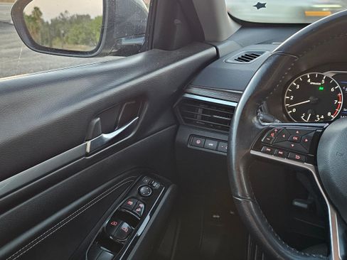 Used 2020 Nissan Altima 2.5 SL image 9