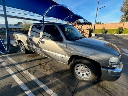 Used 2006 GMC Sierra 1500 SL image 10