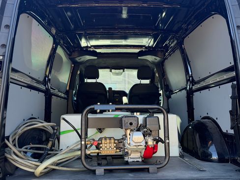 Used 2020 Mercedes-Benz Metris image 13