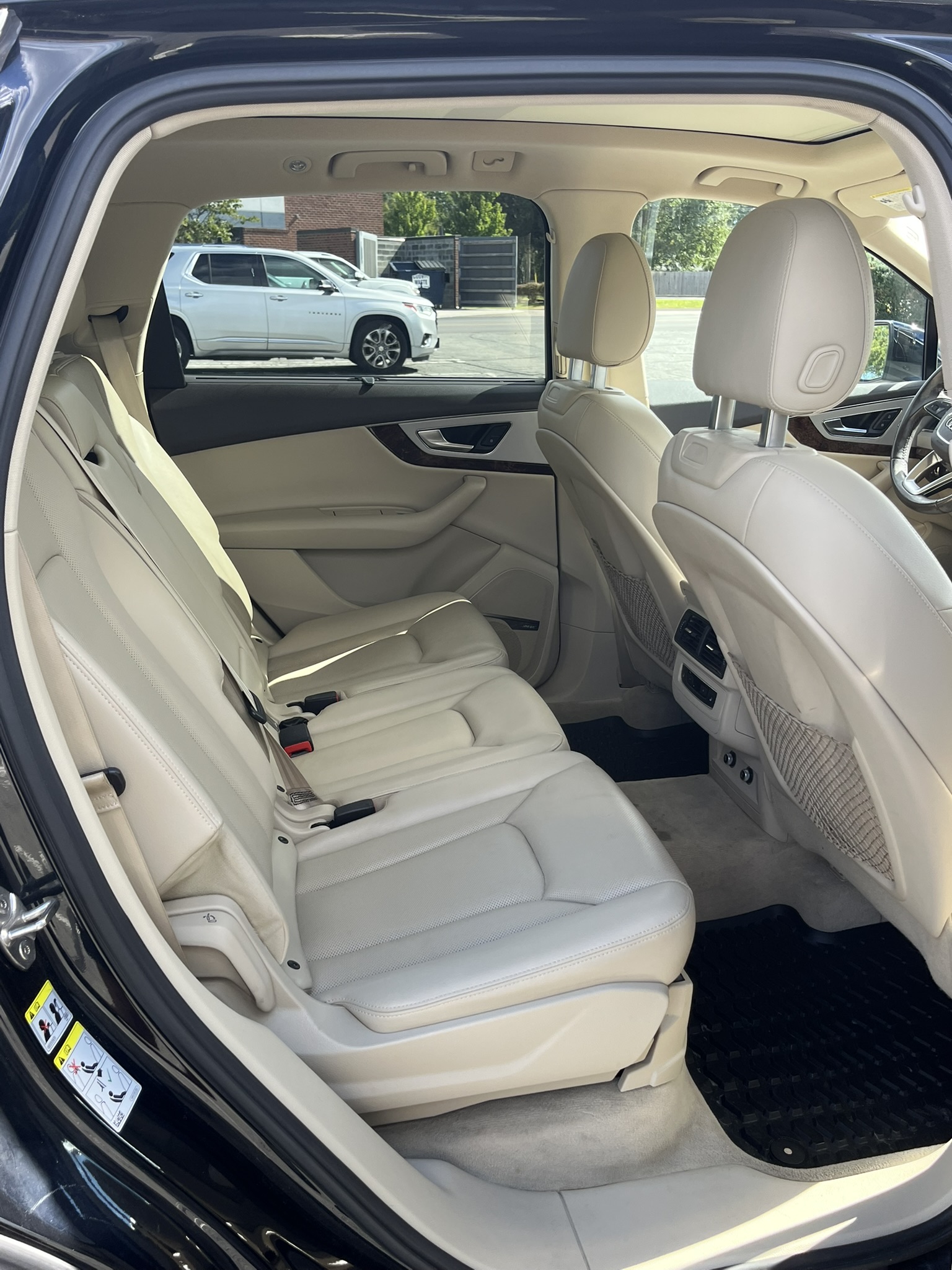 Used 2018 Audi Q7 2.0T Premium Plus AWD/4WD image 11