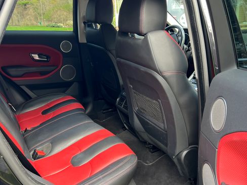 Used 2015 Land Rover Range Rover Evoque Dynamic image 12