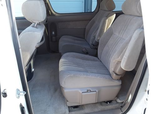Used 1999 Toyota Sienna XLE image 13
