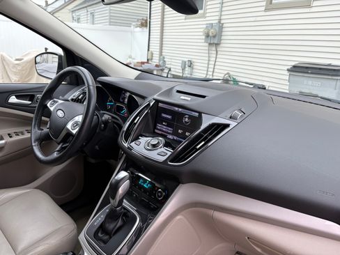 Used 2013 Ford Escape SEL image 9