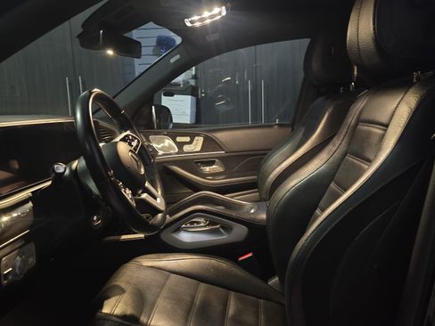 Used 2020 Mercedes-Benz GLS 450 4MATIC image 8