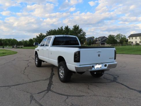 Used 2008 Dodge Ram 2500 Truck SLT w/ Popular Equipment Group AWD/4WD image 4