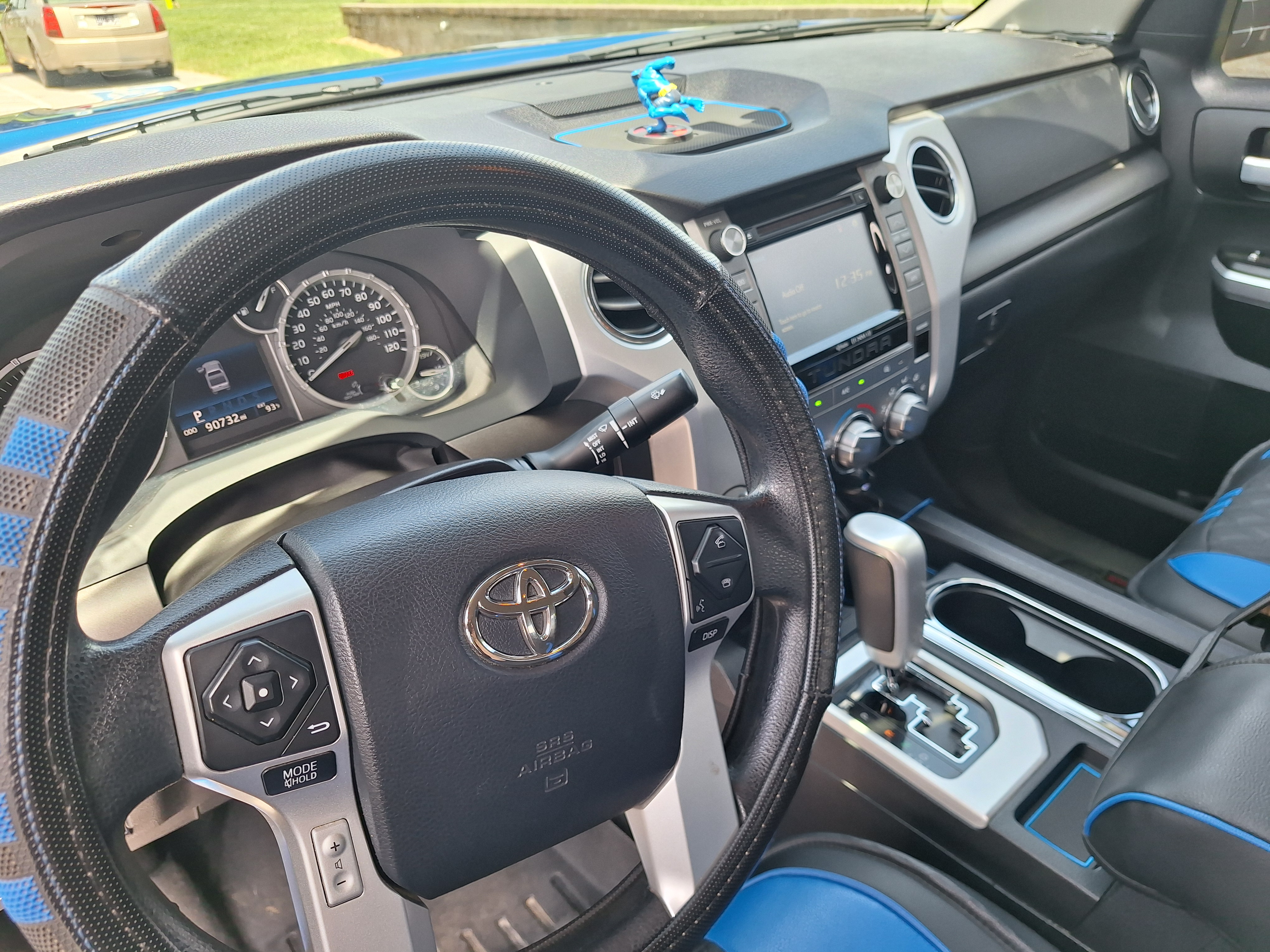 Used 2017 Toyota Tundra SR5 w/ SR5 Upgrade Package AWD/4WD image 20