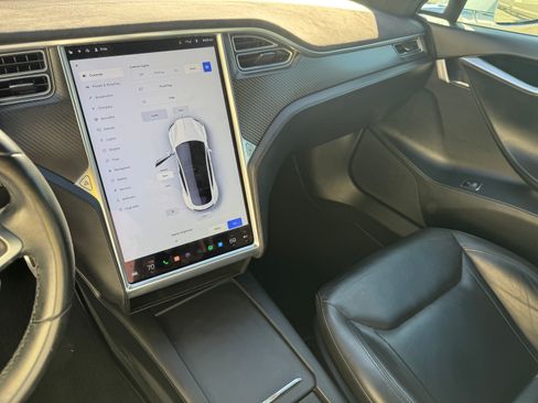 Used 2016 Tesla Model S P90D image 10
