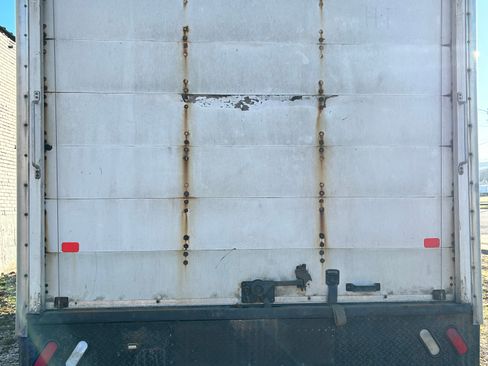 Used 2006 Chevrolet Express 3500 image 12