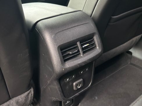 Used 2019 Chevrolet Equinox Premier image 21