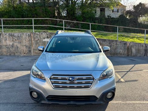 Used 2017 Subaru Outback 2.5i Premium image 1