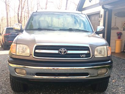 Used 2000 Toyota Tundra SR5