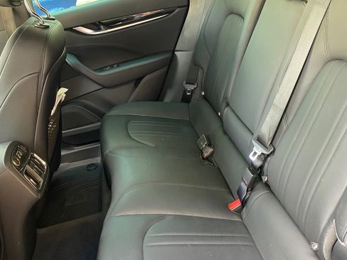 Used 2019 Maserati Levante S image 7