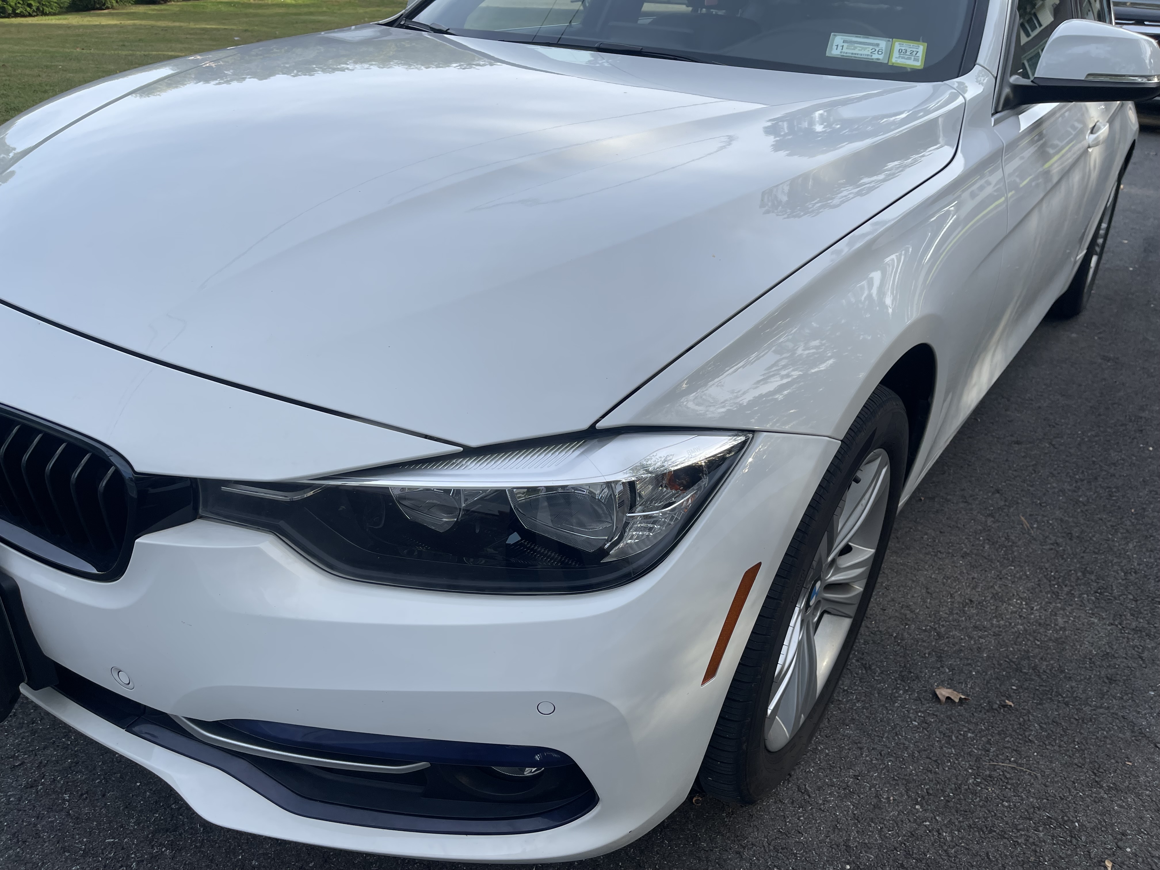 Used 2017 BMW 330i xDrive Sedan AWD/4WD image 2