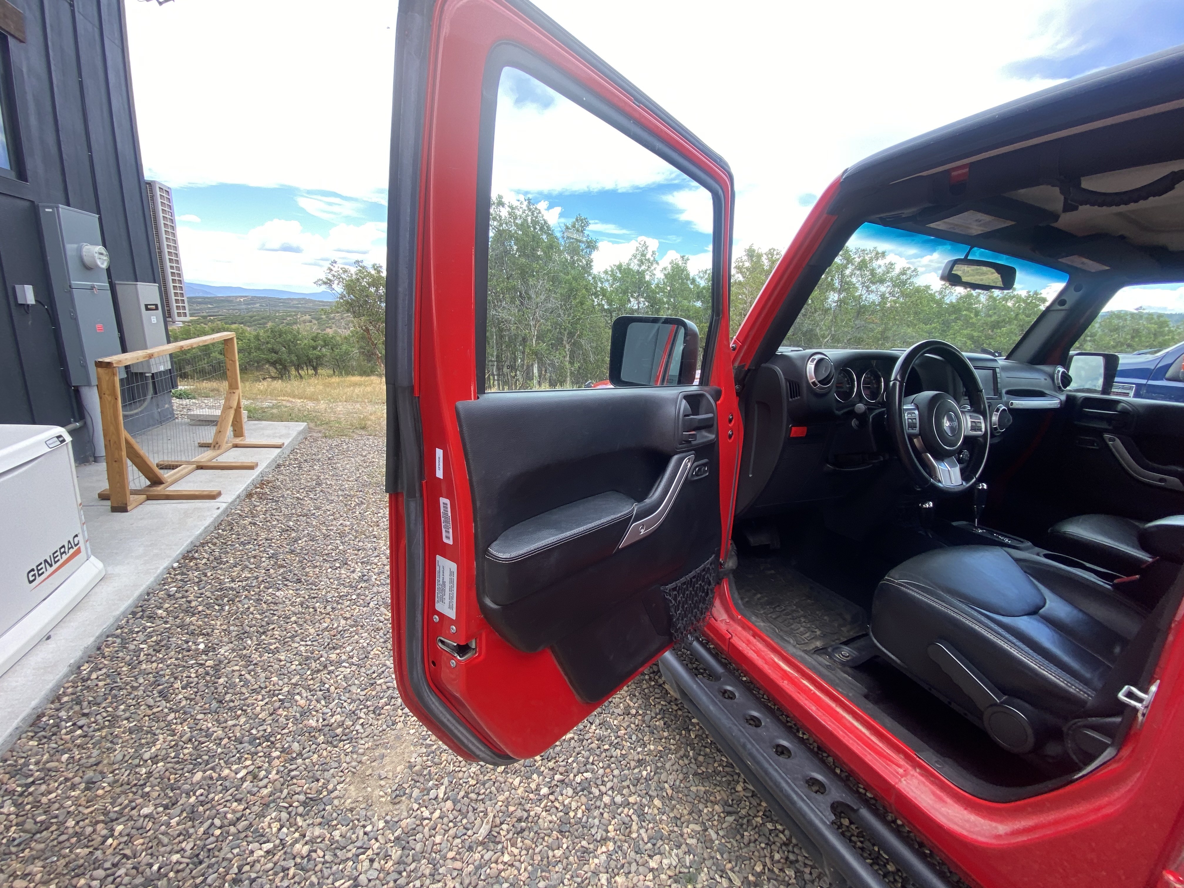 Used 2015 Jeep Wrangler Unlimited Rubicon AWD/4WD image 16