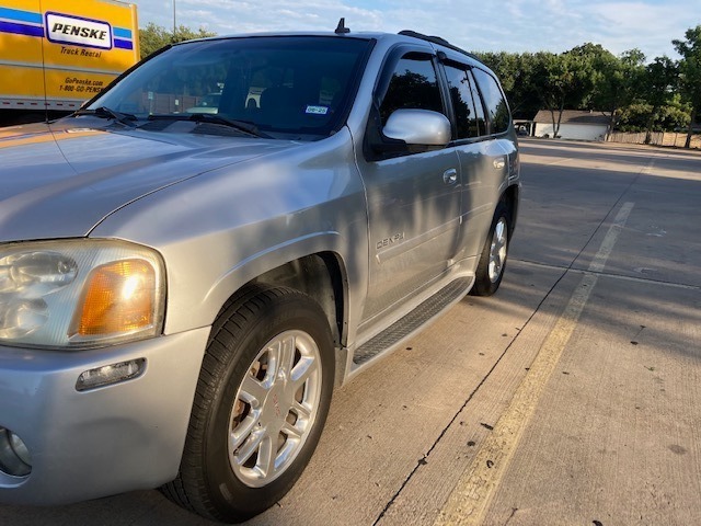 Used 2006 GMC Envoy Denali AWD/4WD image 2