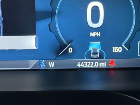 Used 2023 Ford Expedition Max Limited image 2