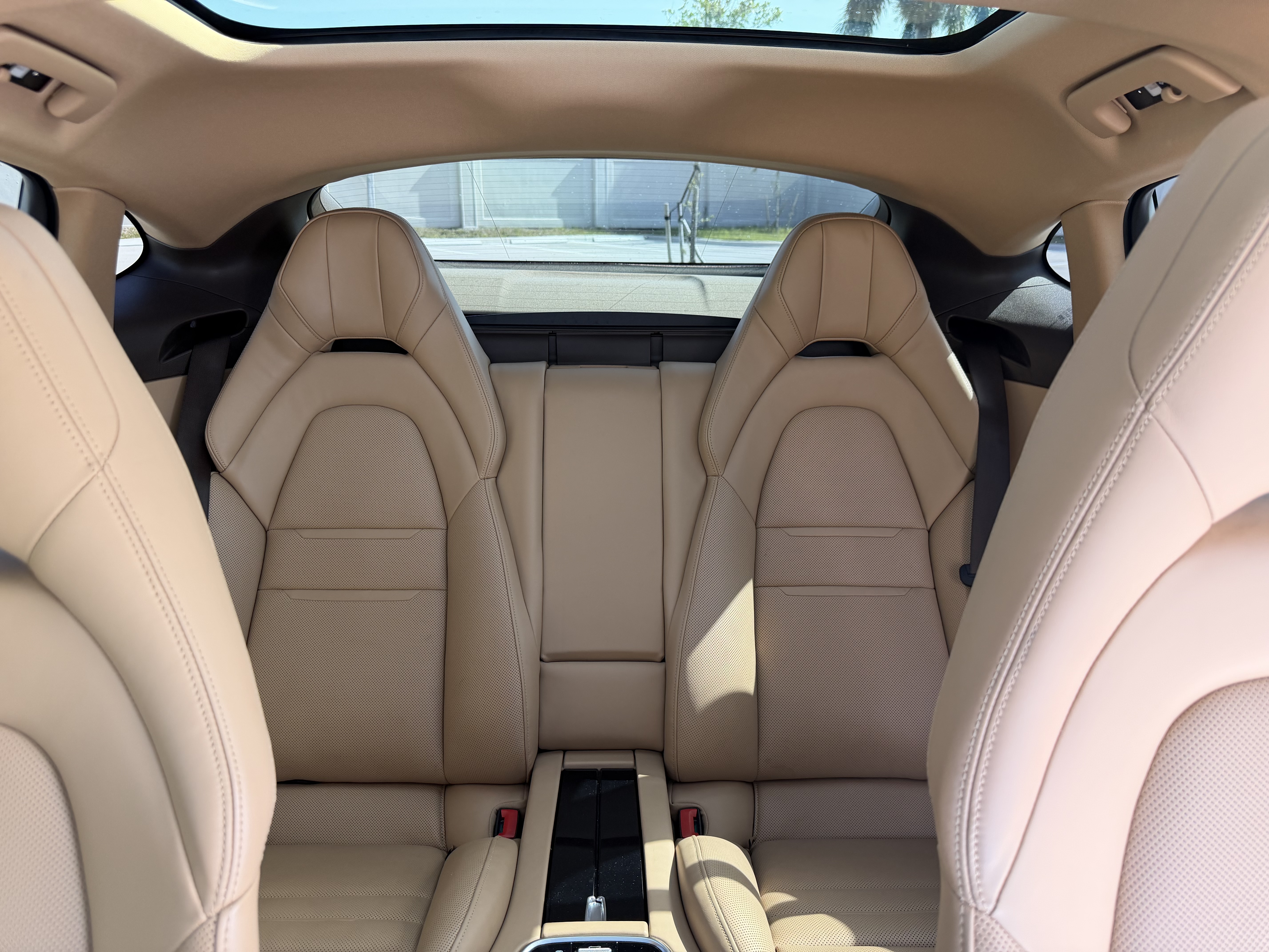 Used 2018 Porsche Panamera 4S AWD/4WD image 25
