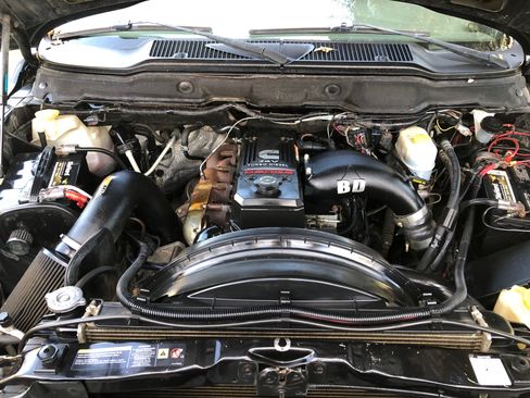 Used 2006 Dodge Ram 3500 Truck SLT image 9