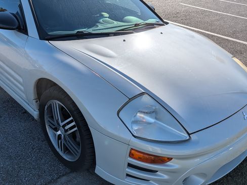 Used 2005 Mitsubishi Eclipse GTS image 8