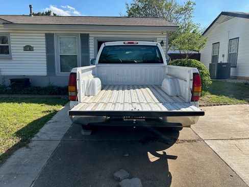 Used 2001 Chevrolet Silverado 1500 2WD Regular Cab image 7