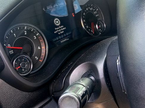 Used 2024 RAM 2500 Big Horn w/ Night Edition image 8