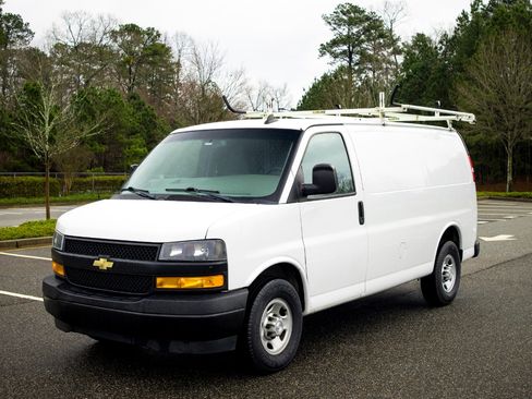 Used 2019 Chevrolet Express 2500 w/ Driver Convenience Package image 1