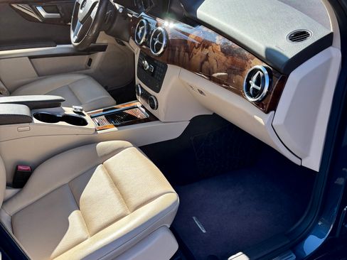 Used 2013 Mercedes-Benz GLK 350 2WD image 20