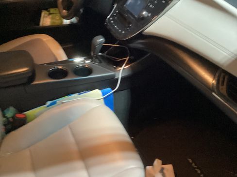 Used 2018 Toyota Avalon XLE Plus image 2