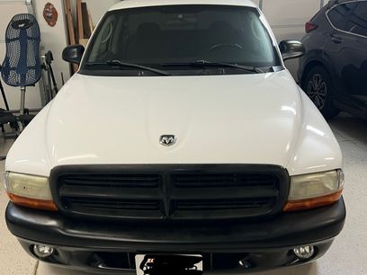 Used 2004 Dodge Dakota Sport w/ Deluxe Convenience Group