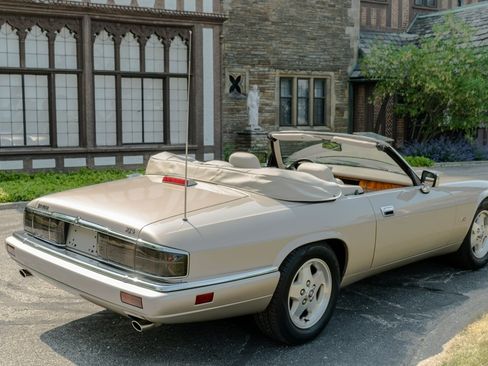 Used 1995 Jaguar XJS 4.0 Convertible image 10