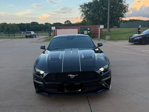 Used 2023 Ford Mustang Premium RWD image 1