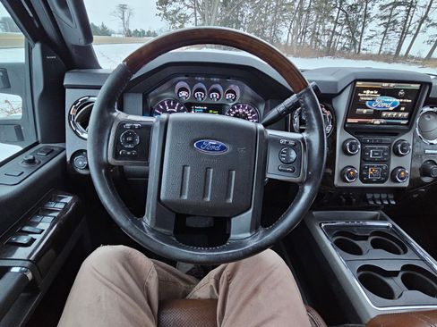 Used 2014 Ford F350 Platinum w/ Platinum Package image 15