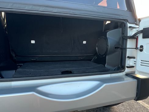Used 2014 Jeep Wrangler Sahara w/ Connectivity Group AWD/4WD image 17