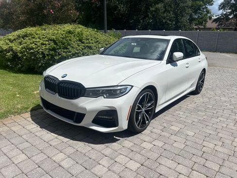 Used 2020 BMW 330i Sedan w/ M Sport Package RWD image 1