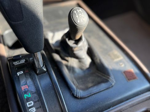 Used 1992 Toyota Land Cruiser AWD/4WD image 16