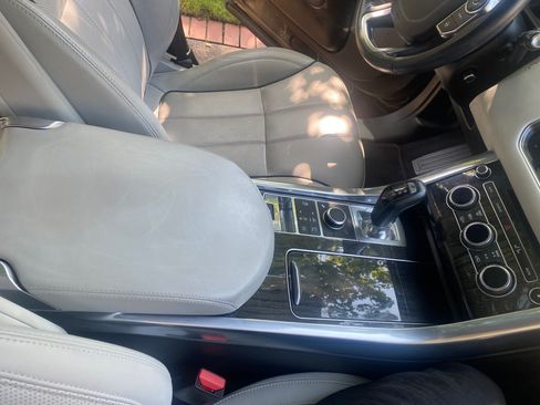 Used 2014 Land Rover Range Rover Sport HSE AWD/4WD image 10