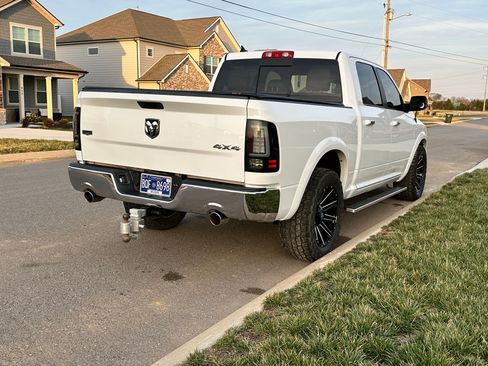 Used 2015 RAM 1500 Laramie w/ Convenience Group image 5