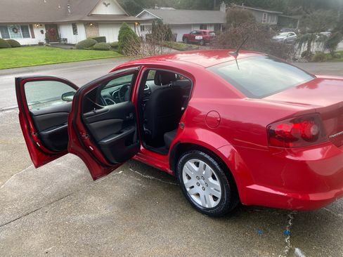Used 2014 Dodge Avenger SE image 11