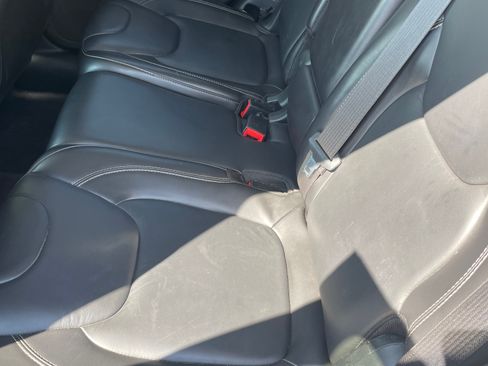Used 2018 Jeep Cherokee Limited FWD image 8