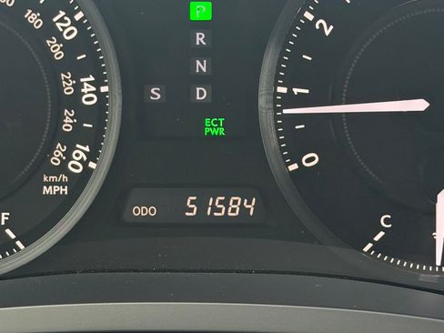 Used 2010 Lexus IS 250C RWD image 16