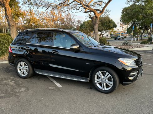 Used 2012 Mercedes-Benz ML 350 BlueTEC 4MATIC image 29
