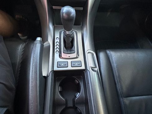 Used 2013 Acura TL w/ Technology Package FWD image 19